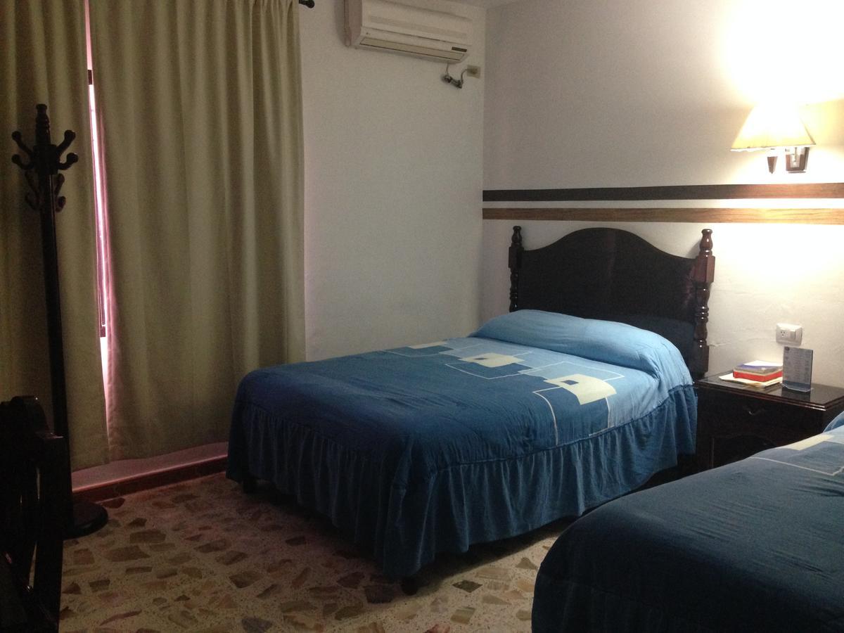 Hotel Claudia Macuspana Ngoại thất bức ảnh