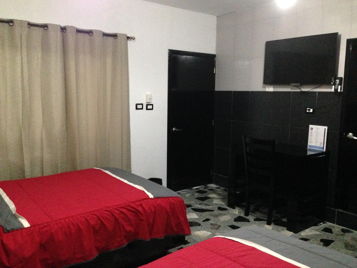 Hotel Claudia Macuspana Ngoại thất bức ảnh